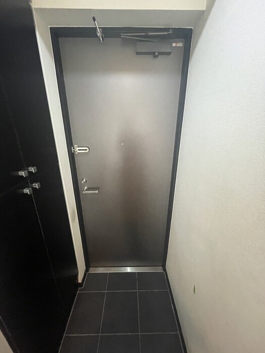 物件内観写真14　(玄関)