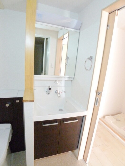 物件内観写真9　(洗面)