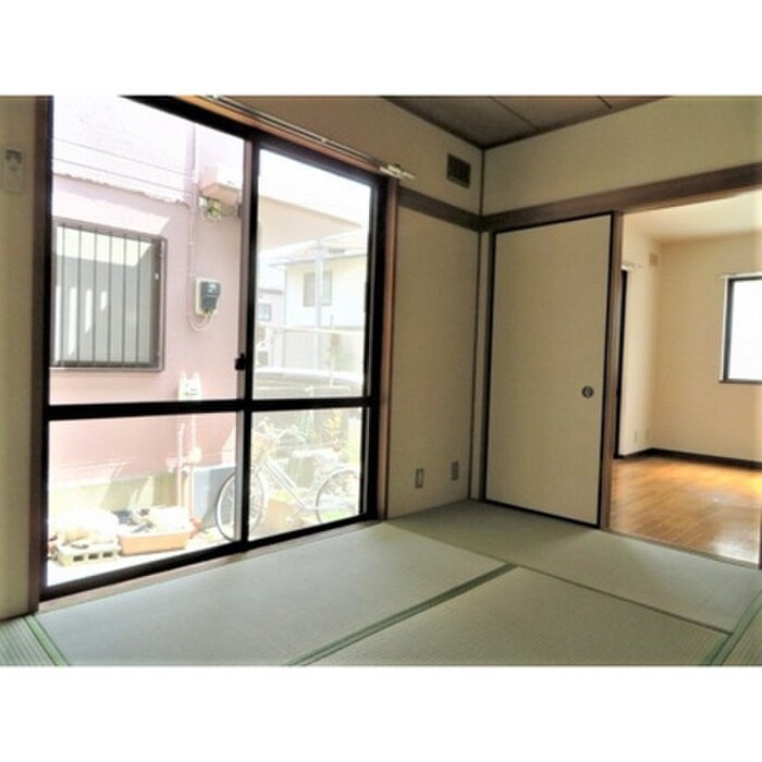 物件内観写真6　(居室)