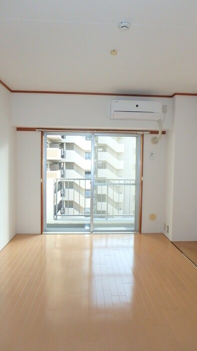 物件内観写真11　(居室)