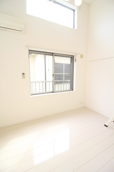 物件内観写真13　(居室)