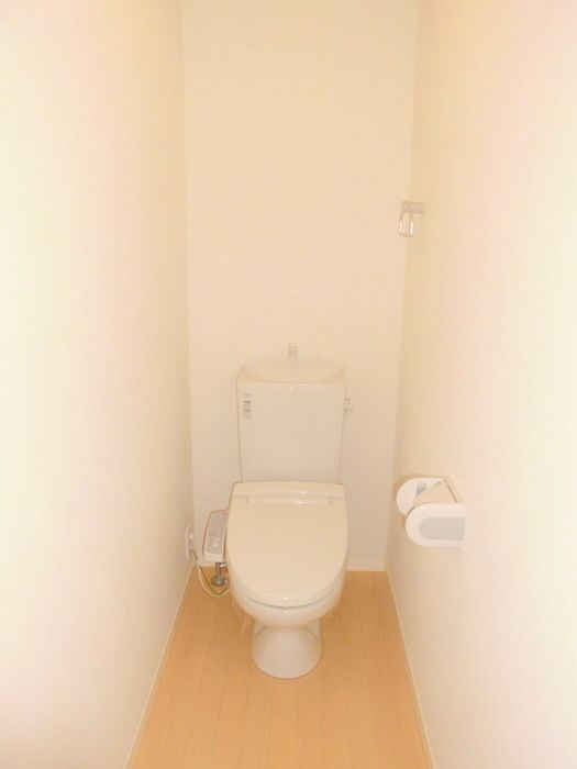 物件内観写真11　(トイレ)