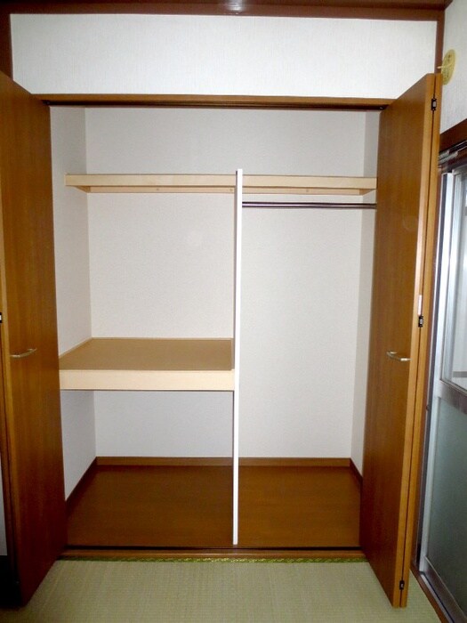 物件内観写真10　(収納)