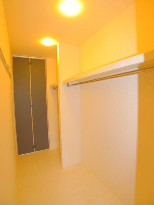 物件内観写真20　(収納)