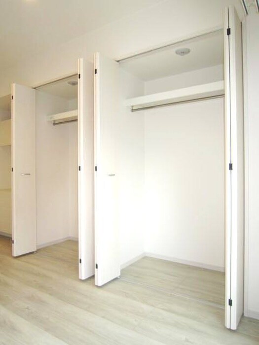 物件内観写真13　(収納)