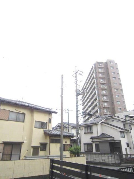 物件内観写真20　(室内からの展望)