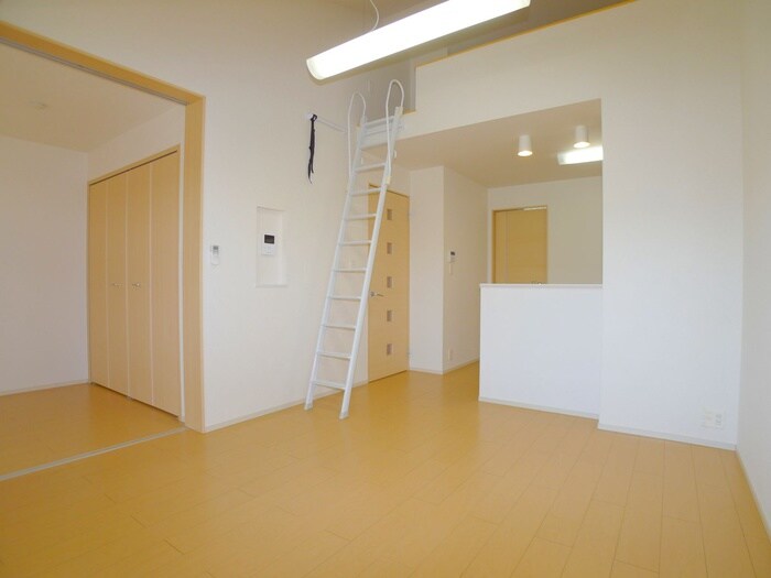 物件内観写真8　(居室)