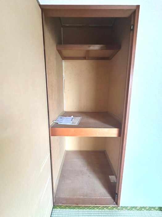 物件内観写真4　(収納)
