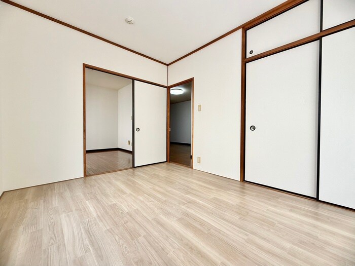 物件内観写真8　(居室)