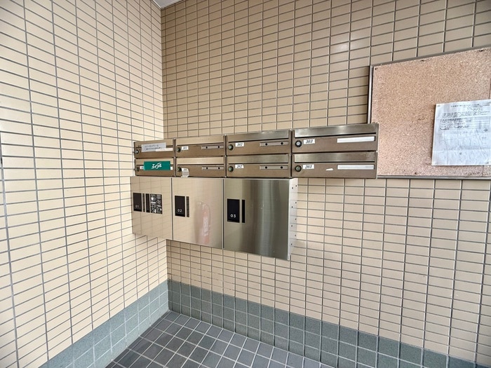 物件外観写真6　(建物設備)