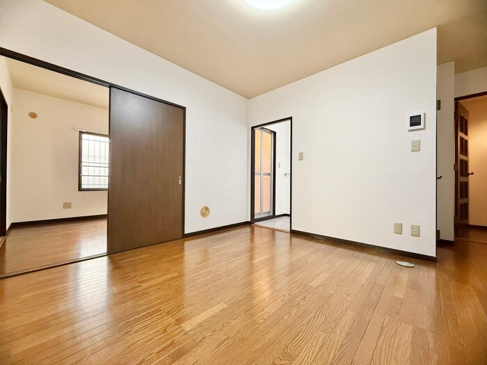 物件内観写真10　(居室)