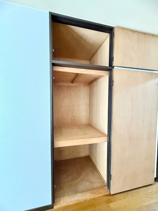 物件内観写真15　(収納)