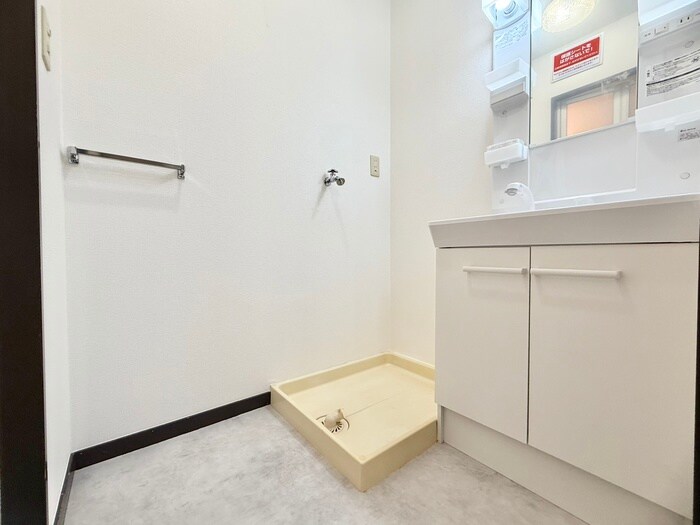 物件内観写真21　(洗濯機置場)