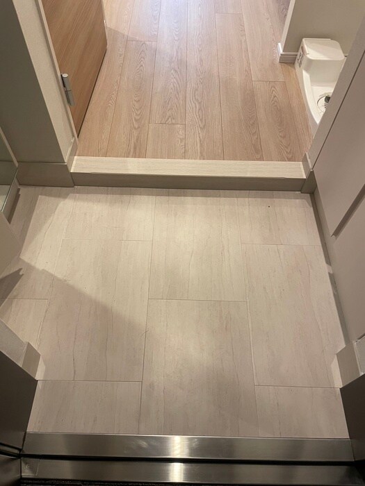 フロンティアレジデンス錦糸公園の玄関