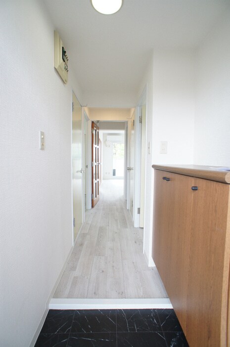 物件内観写真15　(玄関)