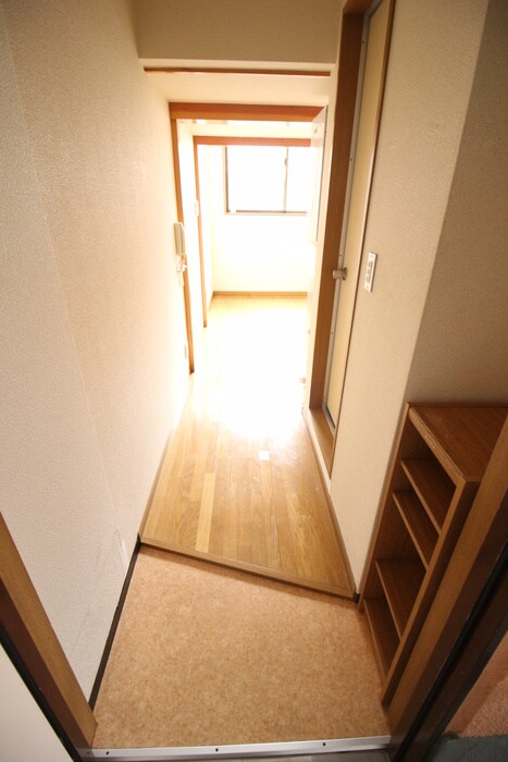 物件内観写真15　(廊下)