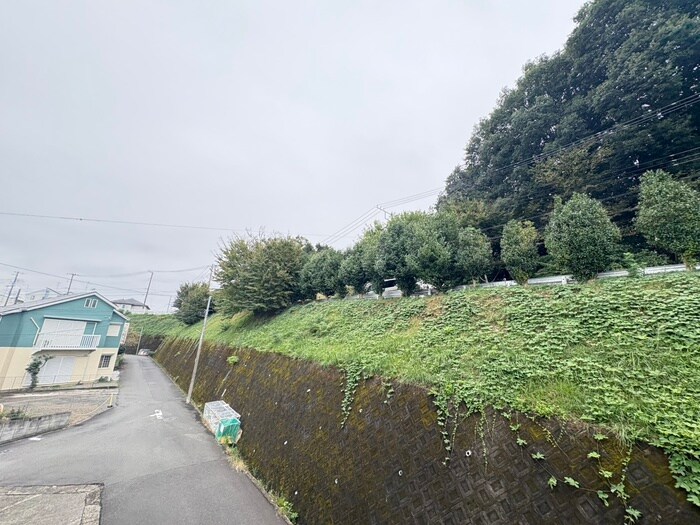 物件内観写真18　(室内からの展望)