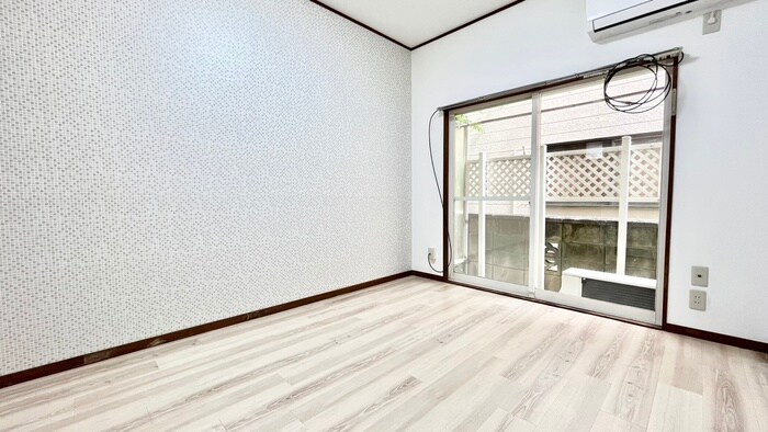 物件内観写真9　(居室)