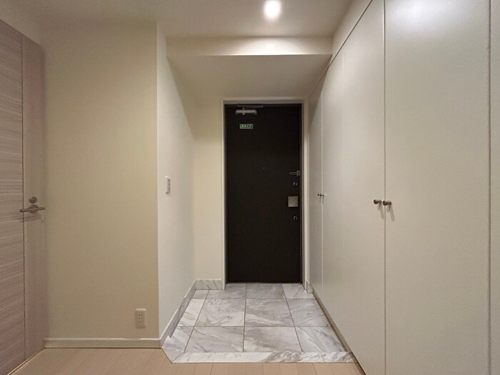 物件内観写真20　(玄関)