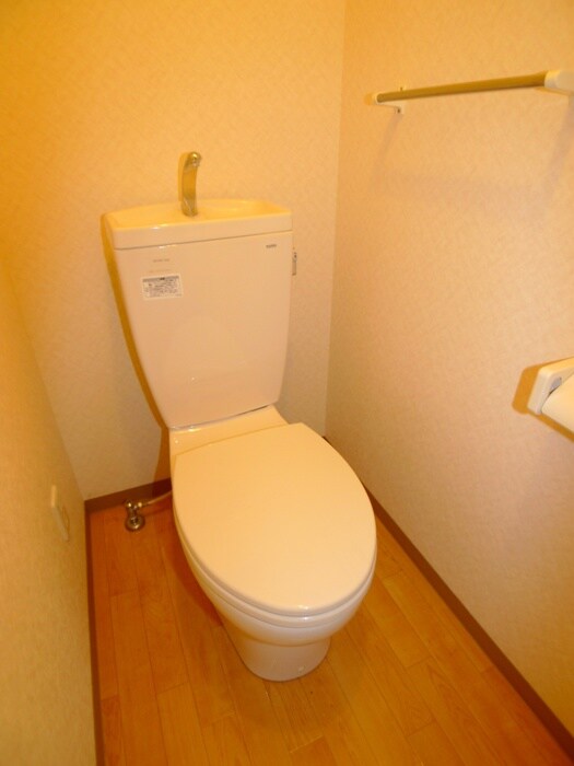 物件内観写真13　(トイレ)