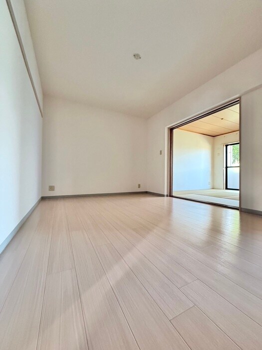 物件内観写真7　(居室)