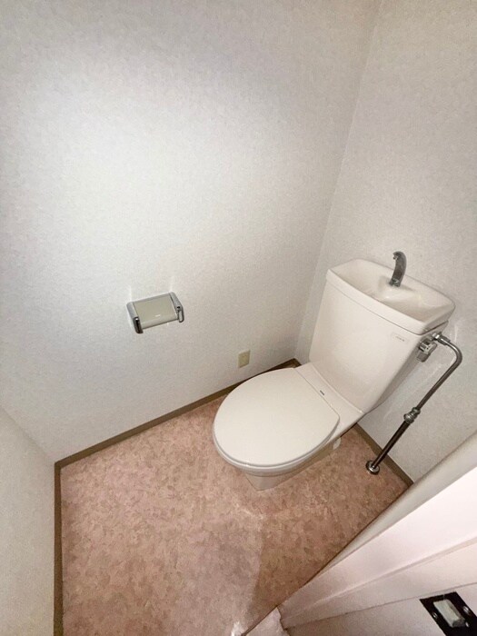 物件内観写真11　(トイレ)