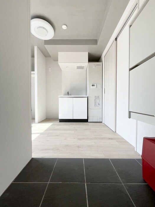 物件内観写真8　(玄関)