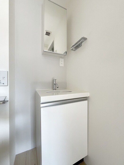 物件内観写真11　(洗面)