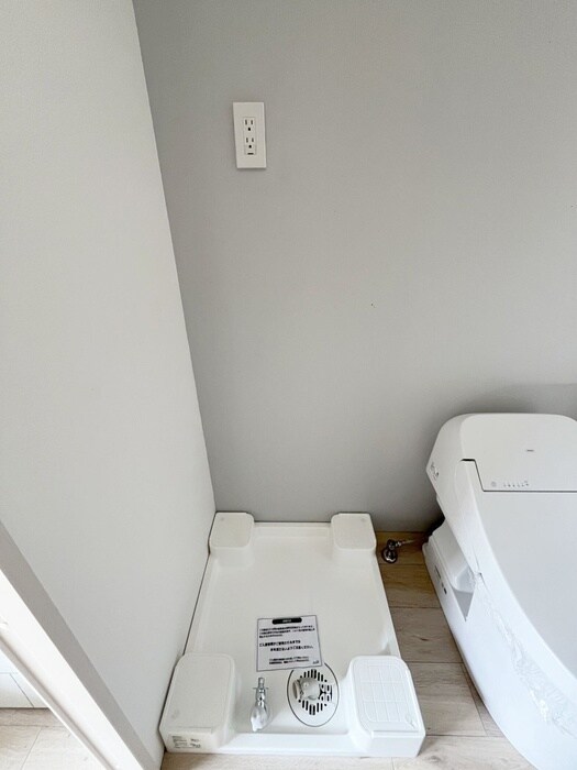 物件内観写真12　(洗濯機置場)