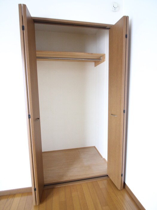 物件内観写真13　(収納)