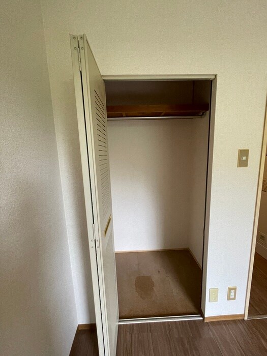 物件内観写真12　(収納)