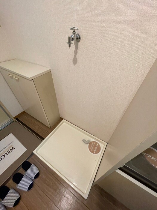 物件内観写真18　(洗濯機置場)