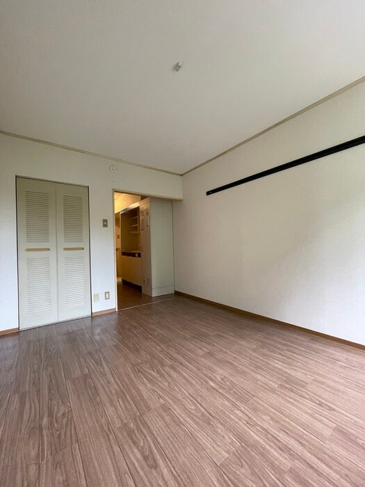 物件内観写真21　(居室)