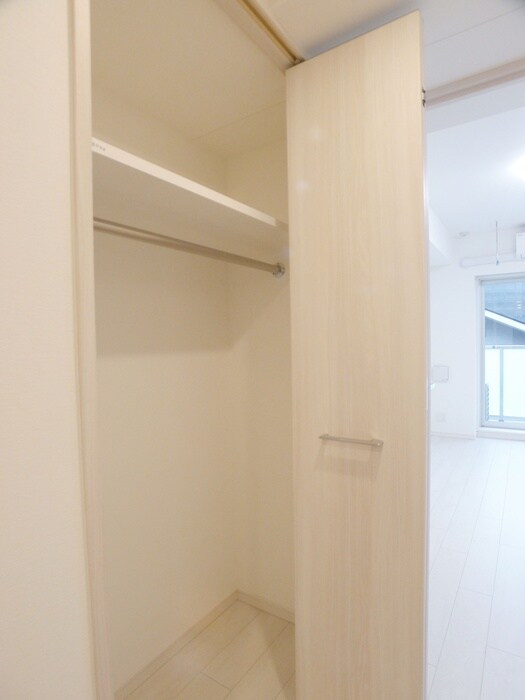 物件内観写真12　(収納)