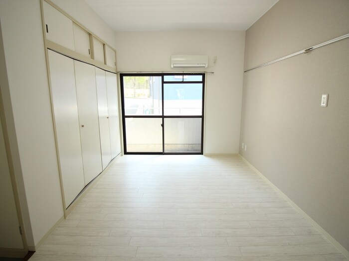 物件内観写真11　(居室)