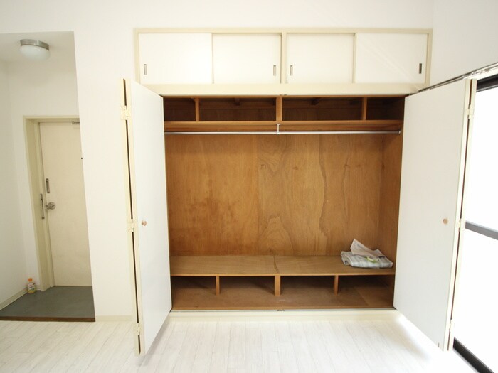 物件内観写真16　(収納)