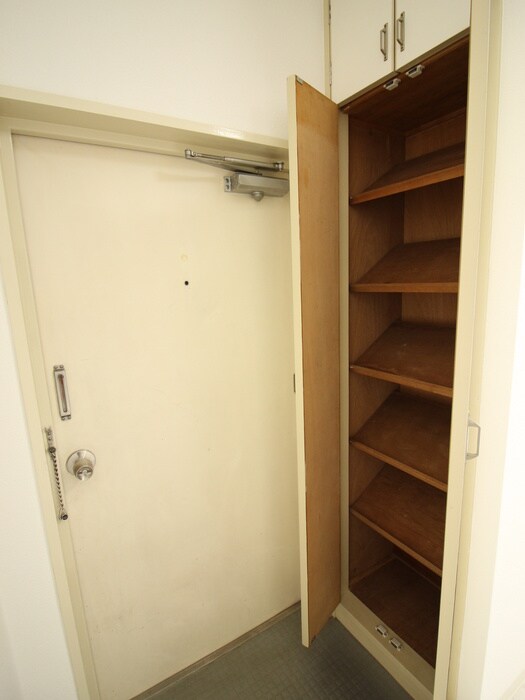 物件内観写真17　(靴箱)