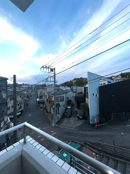 物件内観写真22　(室内からの展望)