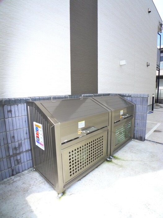 物件外観写真4　(建物設備)