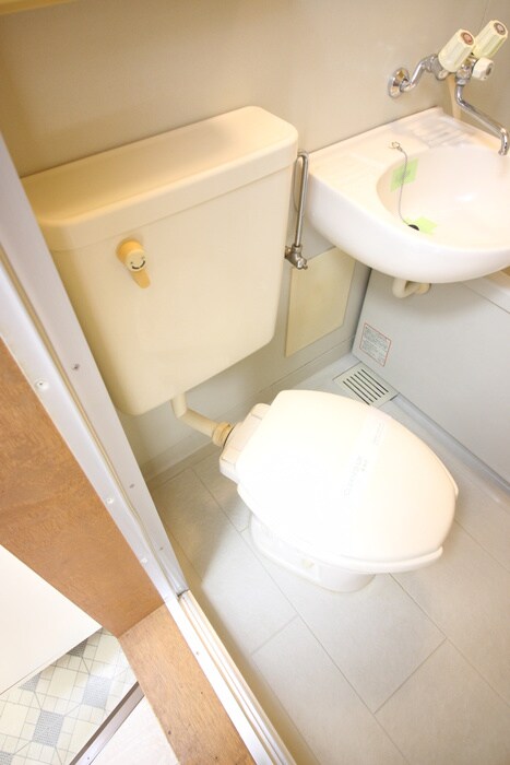 物件内観写真10　(トイレ)