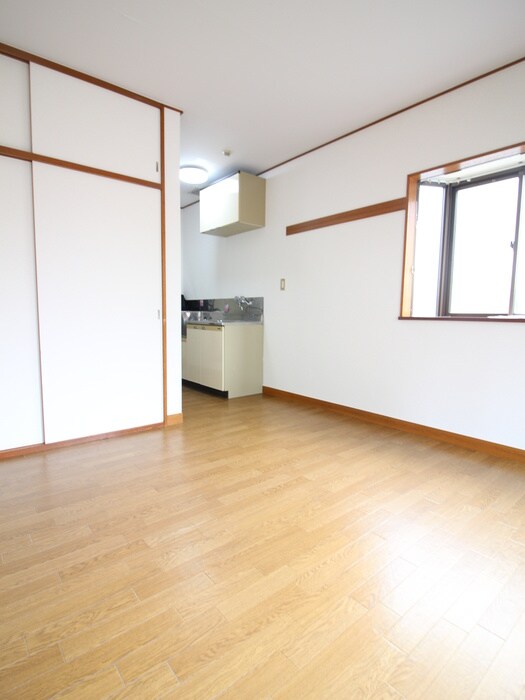 メゾン弦巻の居室