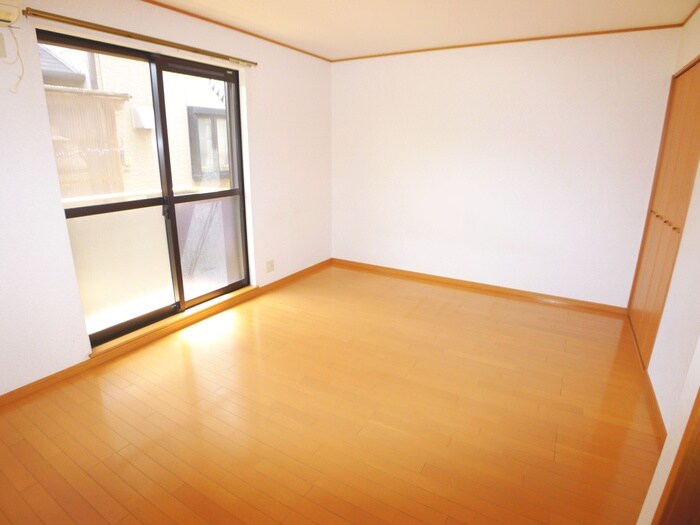 物件内観写真5　(居室)