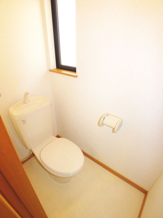 物件内観写真12　(トイレ)