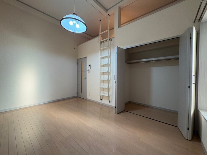 物件内観写真10　(居室)