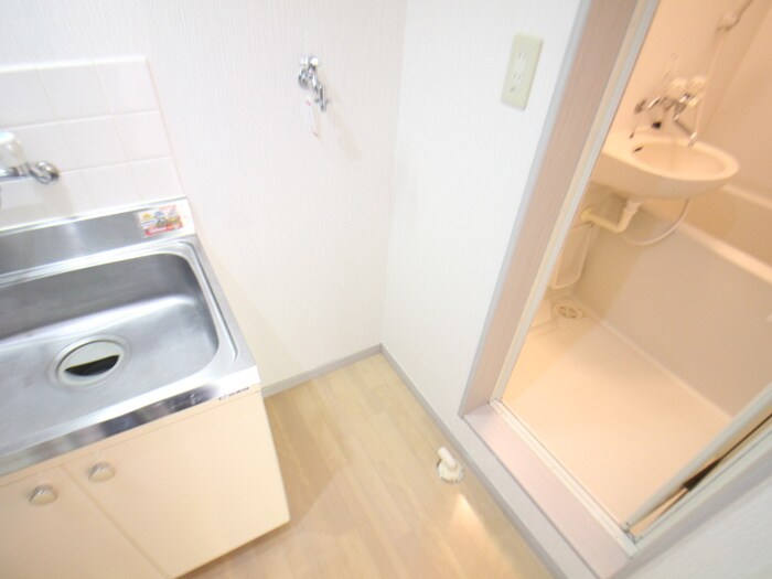 物件内観写真14　(洗濯機置場)