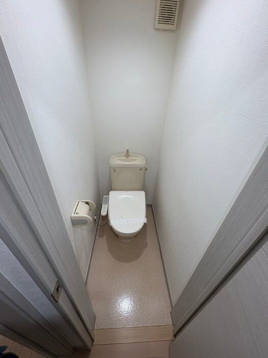 物件内観写真14　(トイレ)