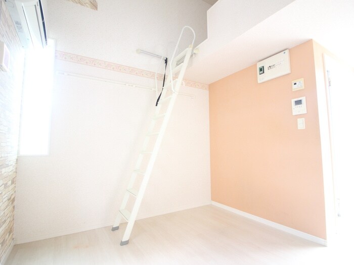 物件内観写真9　(居室)