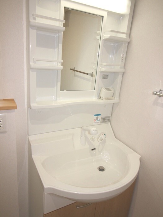 物件内観写真11　(洗面)