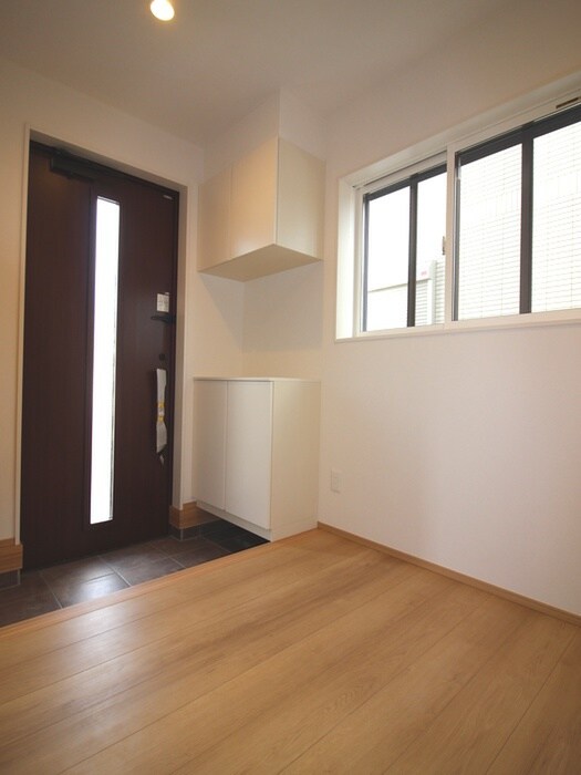 物件内観写真20　(玄関)