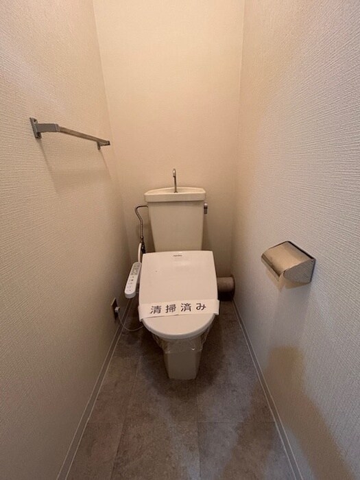 物件内観写真9　(トイレ)